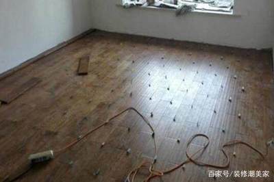 老木工鋪地板的“匠心手藝” 這種工藝，驗收直呼“滿分”