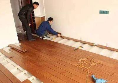 鋪地板前別傻傻裝龍骨了，聽師傅說完，原來一直都裝錯了